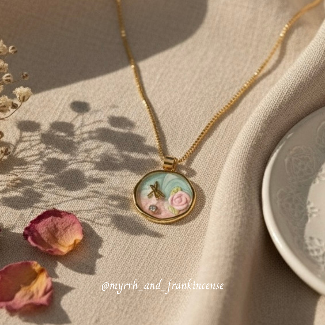 Zohar Resin Necklace | 18K Gold Plated